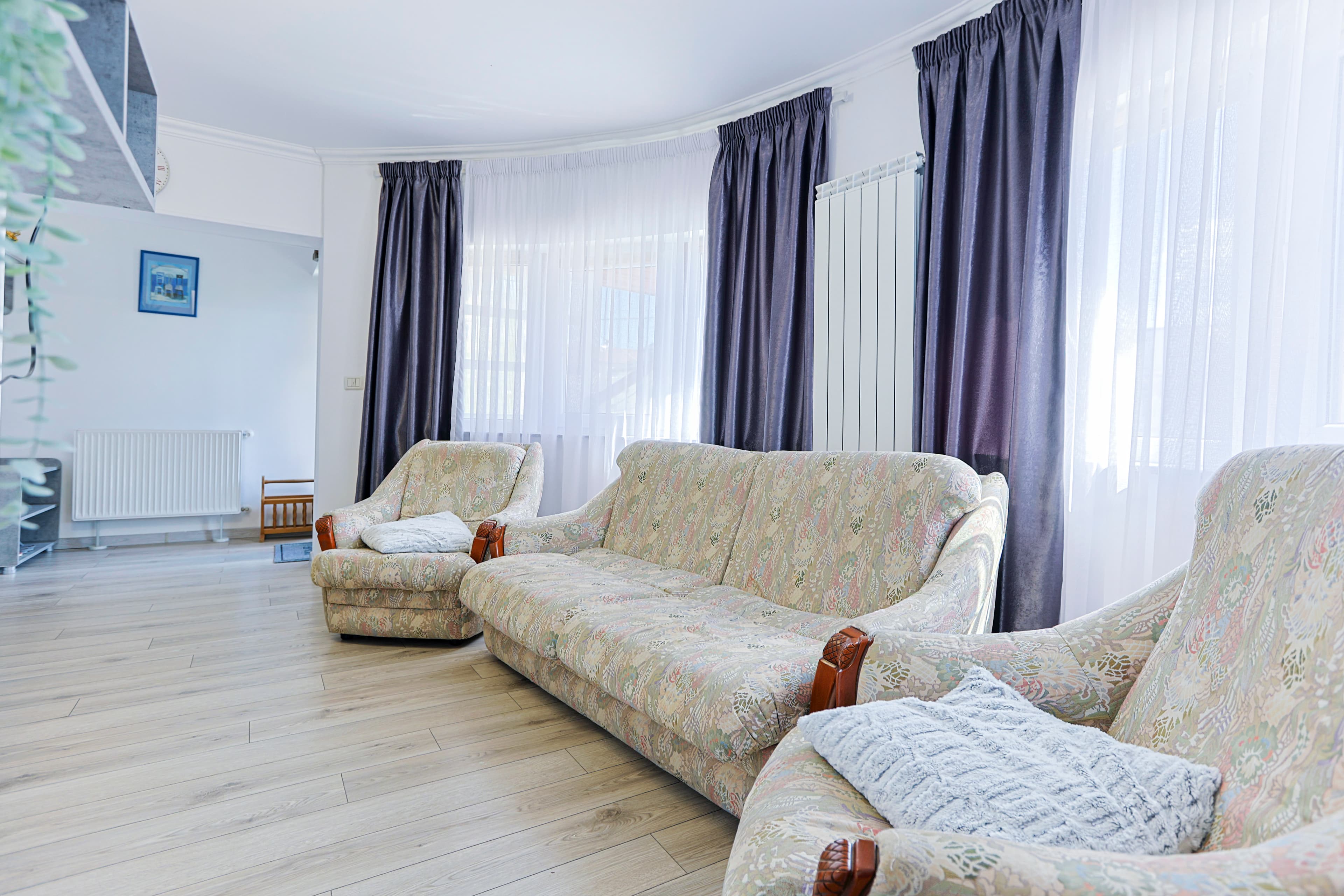 Apartament 1 Vila Vaias Aparts Târgu Neamț — interior 3