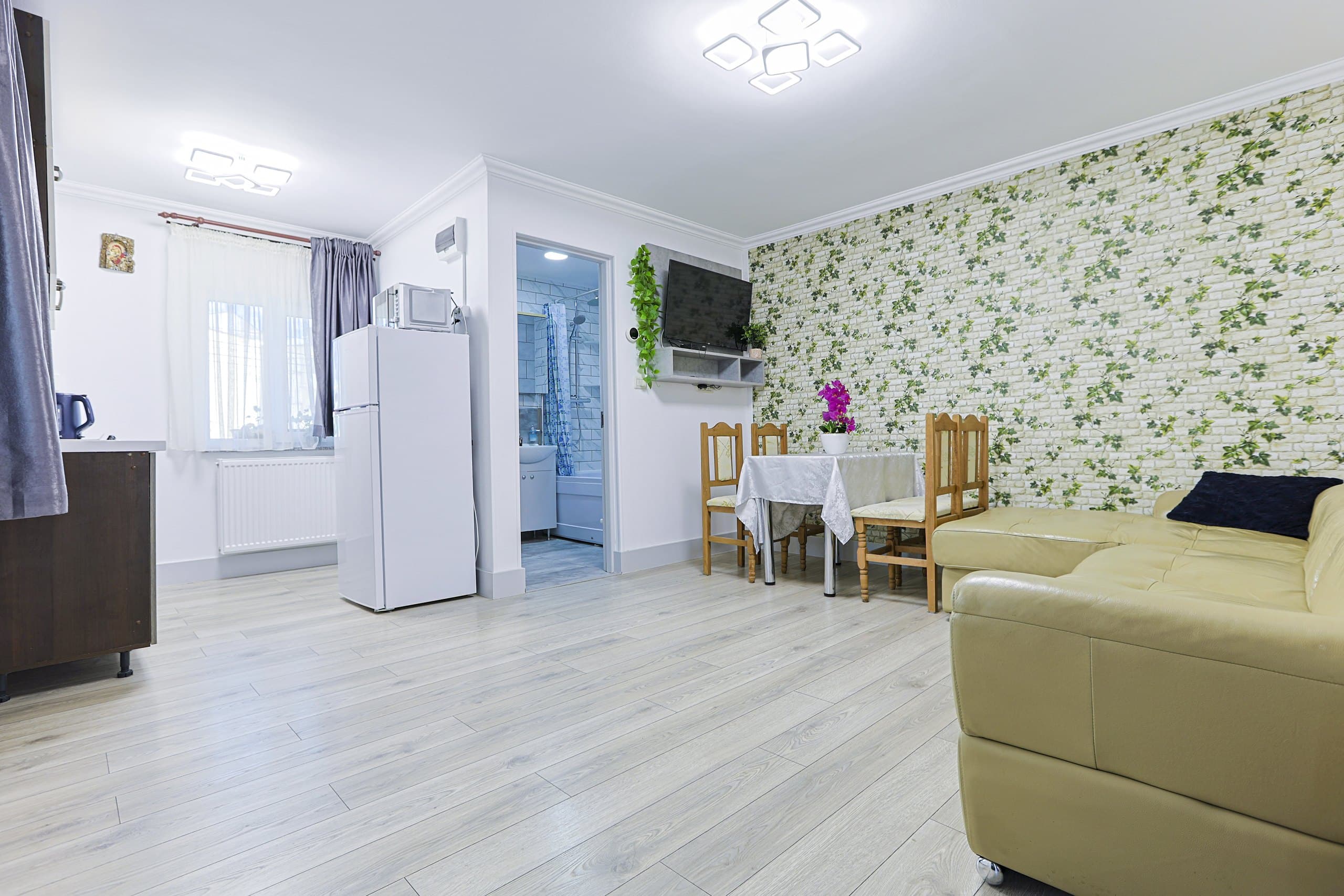 Apartament 4 — Apartament întreg de 61 mp cu 2 dormitoare și patio privat · Vila Vaias Aparts Târgu Neamț
