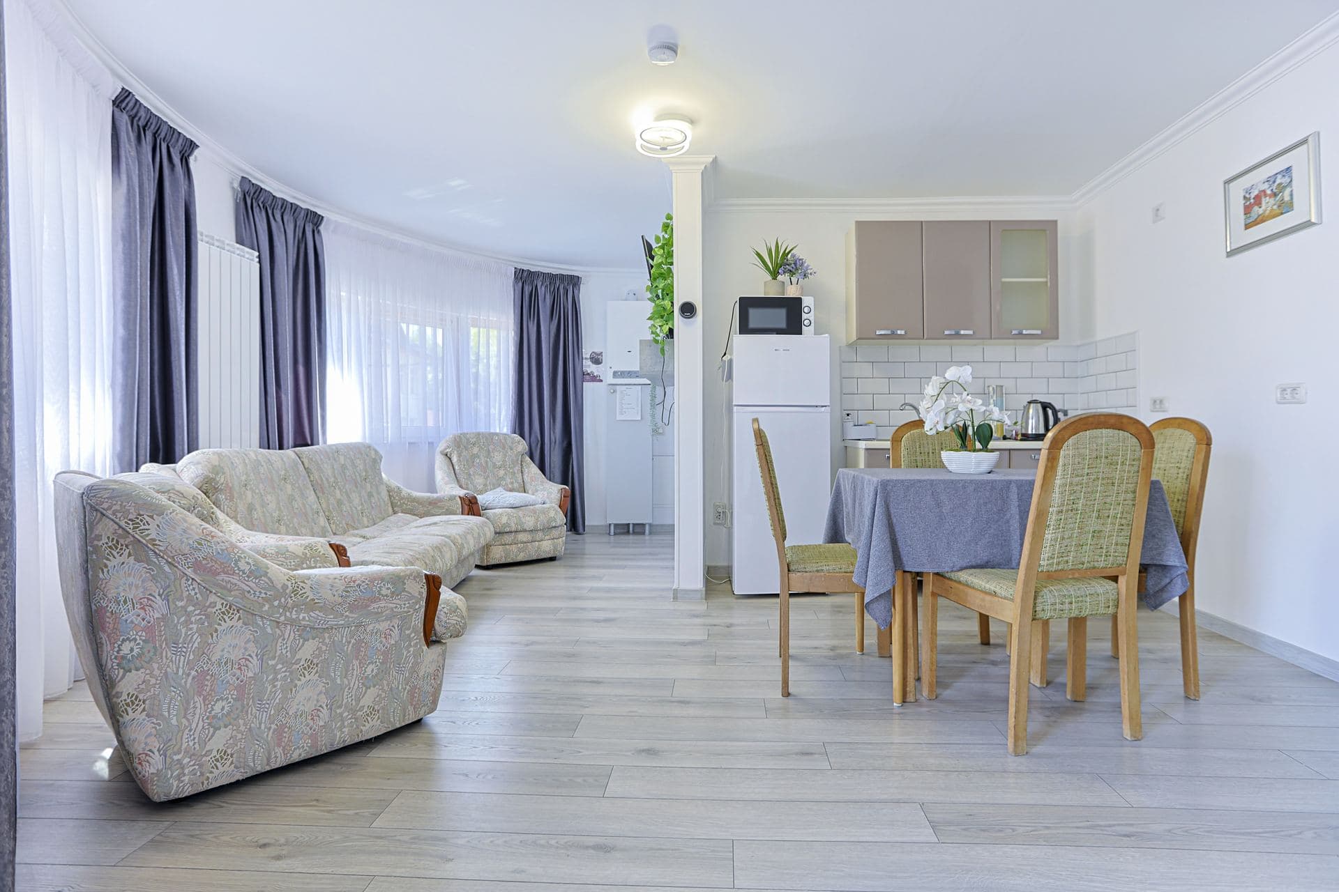 Apartament 3 — Cel mai mare apartament — 67 mp cu 2 dormitoare, doar pentru tine · Vila Vaias Aparts Târgu Neamț