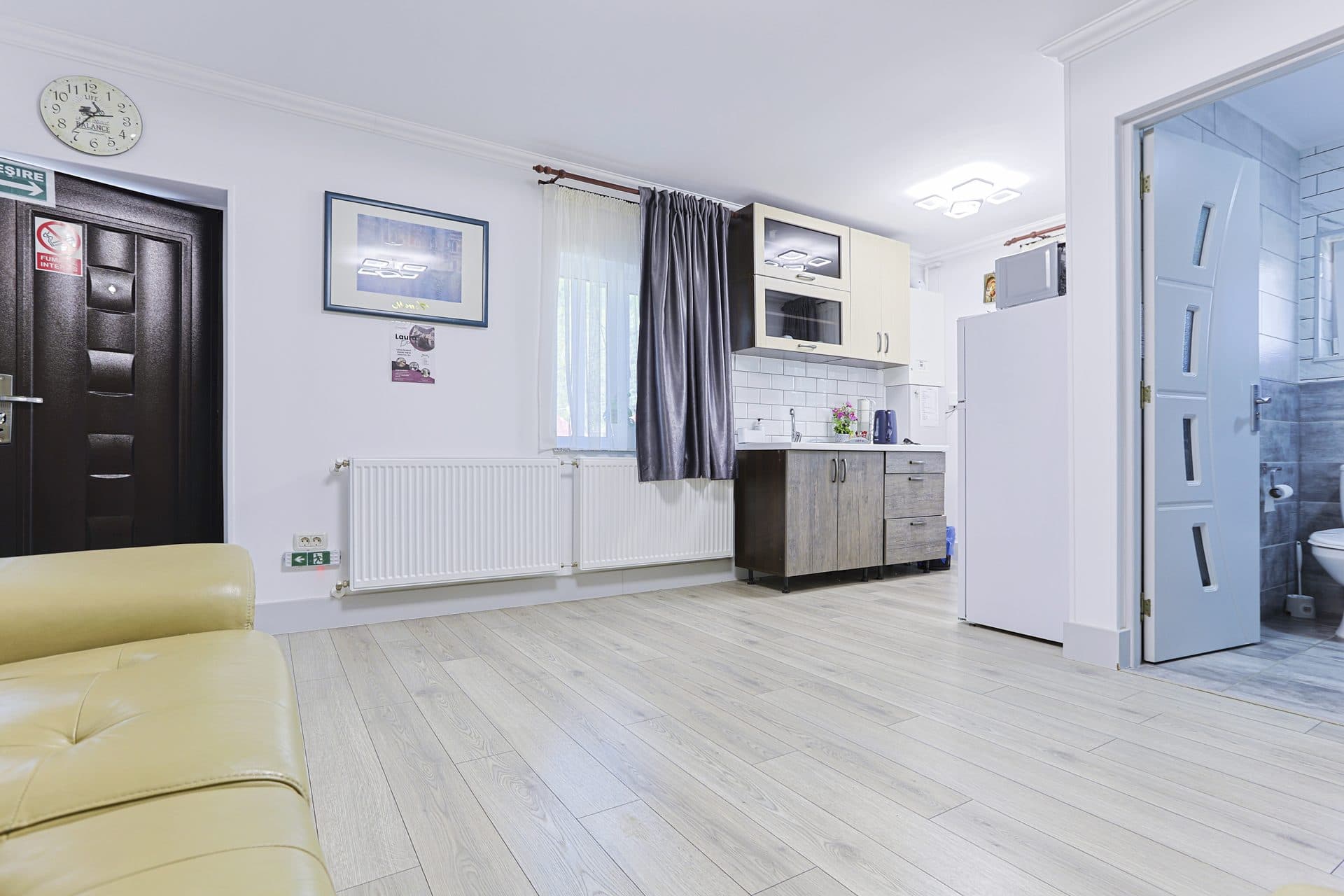 Apartament 4 — Apartament întreg de 61 mp cu 2 dormitoare și patio privat · Vila Vaias Aparts Târgu Neamț