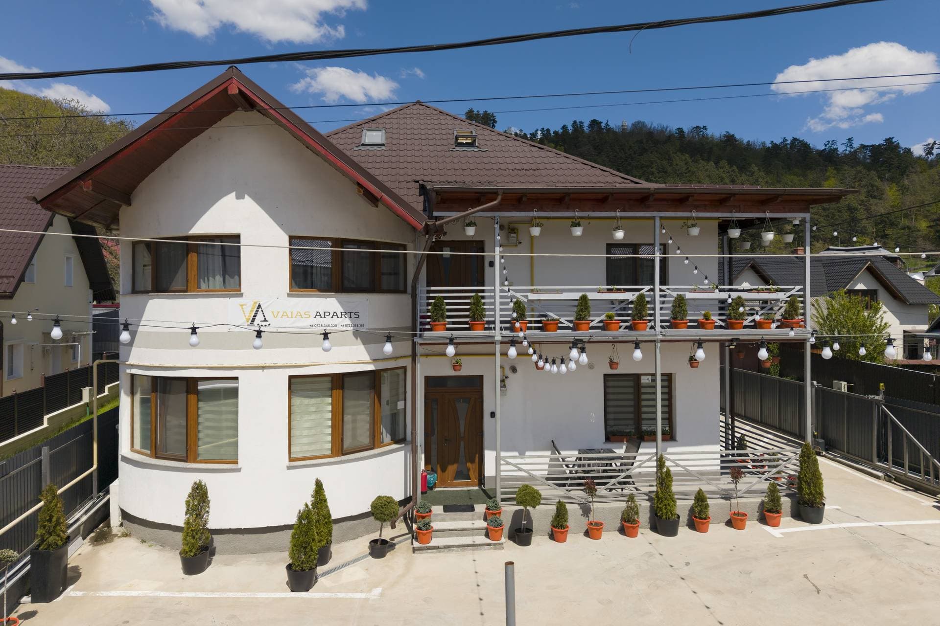 Vila Vaias Aparts — fațadă boutique, Str. Sfântul Lazăr nr. 1, Târgu Neamț — fotografie 4